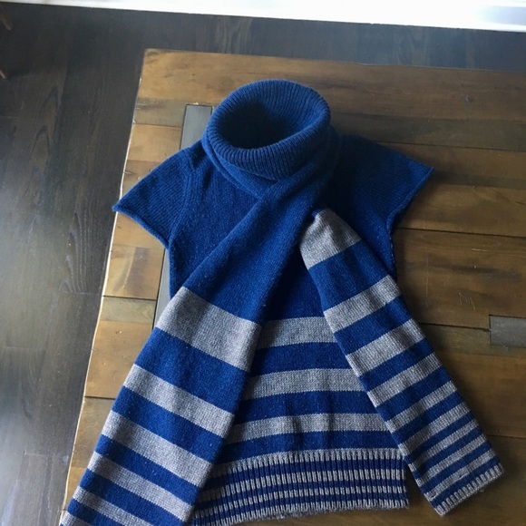 BCBG angora and wool sweater and scarf - Picture 2 of 10